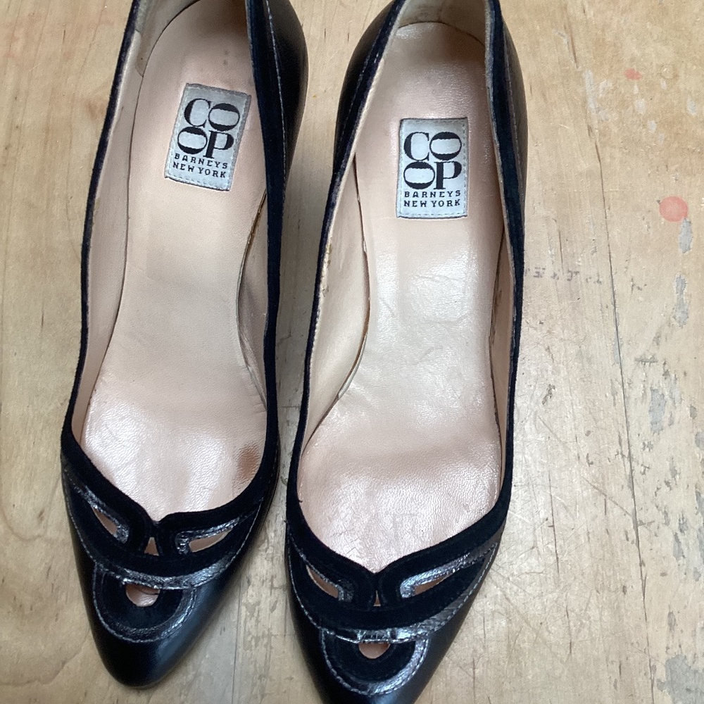 Co.op Barney’s New York, black and sliver , good condition 2 inches and size 35